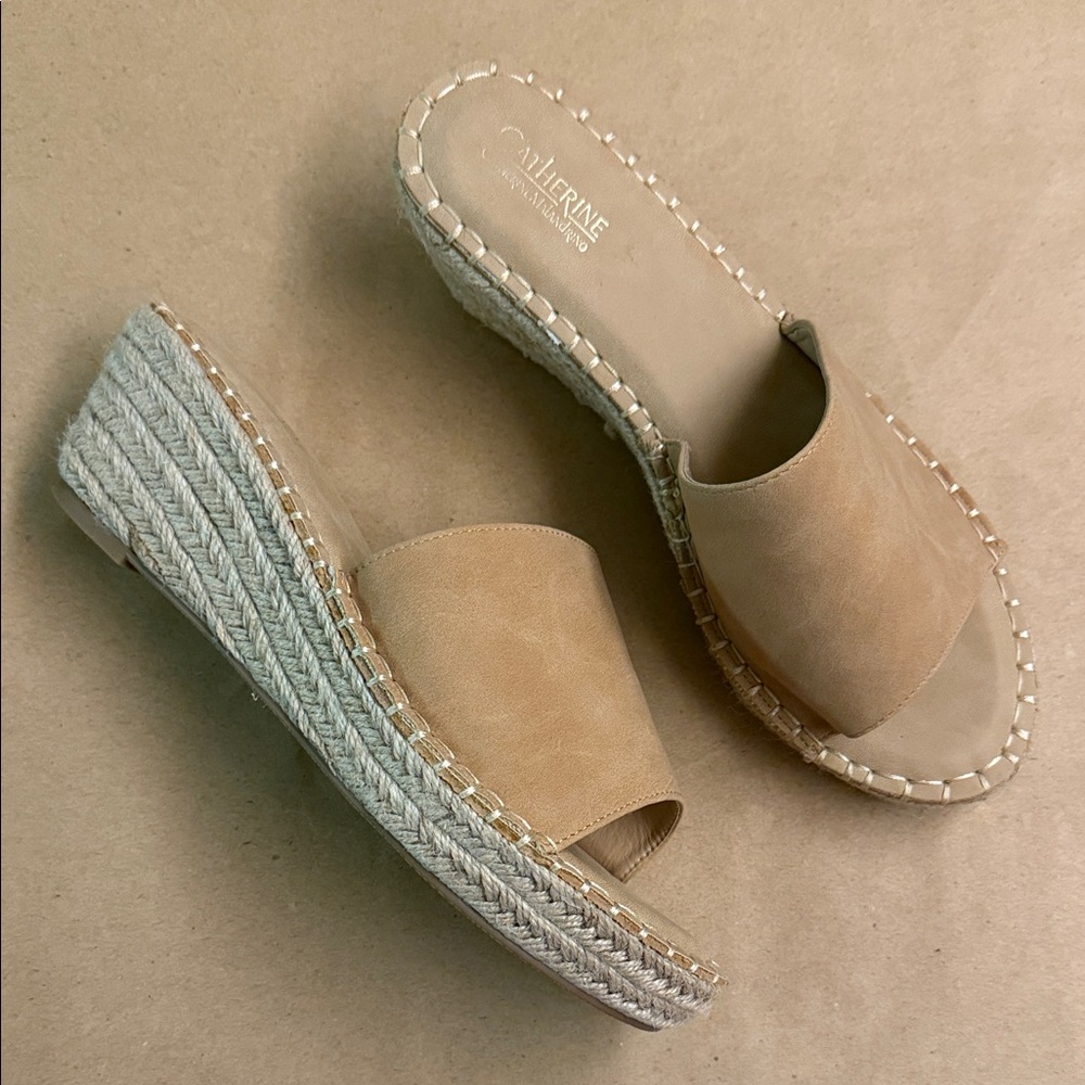 Catherine Malandrino Tan Espadrille Slides - Comfy Women’s Sandals - US Size 9.5